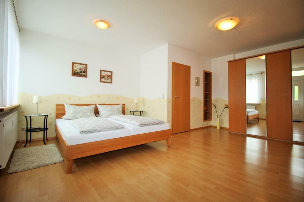 Fewo Spiaggia - Gaestehaus Koen Цельтінґен-Рахтіґ Екстер'єр фото