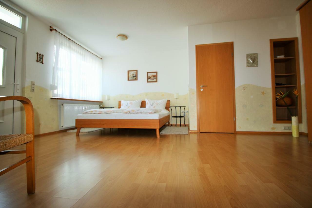 Fewo Spiaggia - Gaestehaus Koen Цельтінґен-Рахтіґ Екстер'єр фото